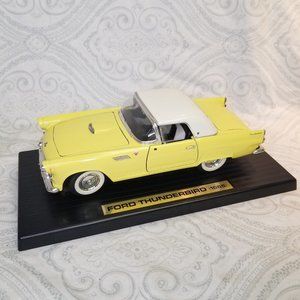 1955 Ford Thunderbird Die-Cast Metal 1:18 Scale Model Car Yellow EUC